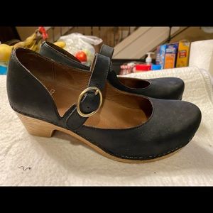 Danskos size 37 or 6.5 Mary Janes black leather
